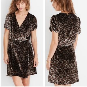 Madewell Velvet Wrap Dress in Petite Bloom…